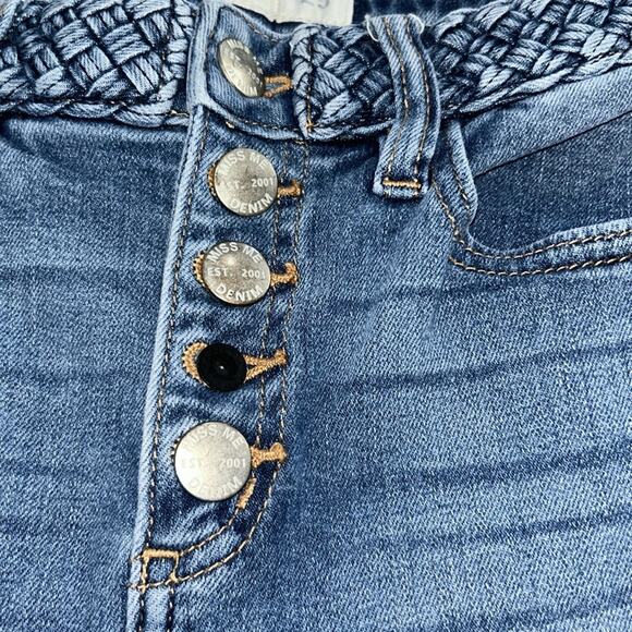 Women's Miss Me Blue Jeans with Button Fly with distressed hem ankles size 25 - Picture 2 of 10